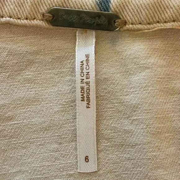 Free People Acid Wash Distressed Cropped Denim Jacket Women's Size 6 - Picture 9 of 10